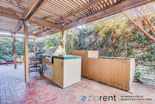 Foto del edificio - 3 br, 2 bath House - 12646 Beach Street, C...