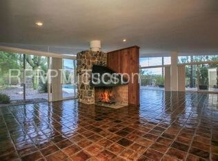 Building Photo - 7341 N Ellison Dr