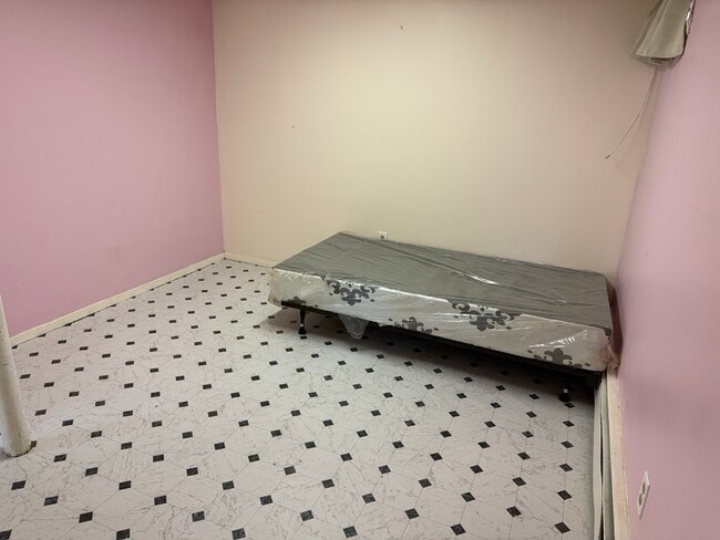 Foto del edificio - 976 Jerusalem Ave