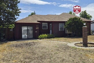 Building Photo - 610 S Eliot St
