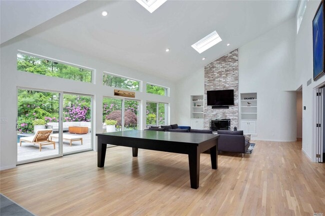 Foto del edificio - 3 Blueberry Ln