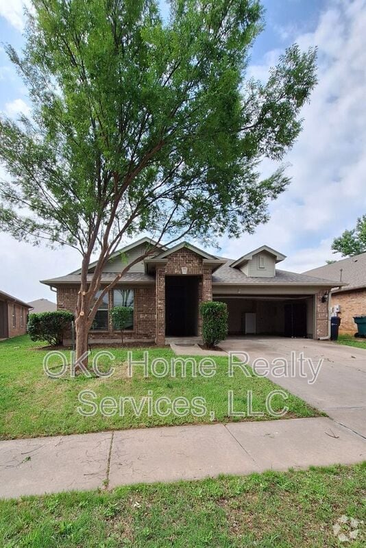 Building Photo - 2620 NW 183rd St