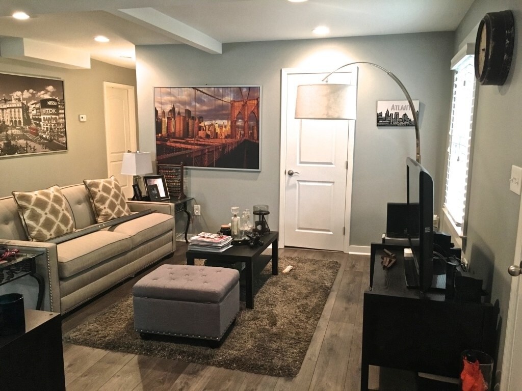 Foto principal - 845 Charles Allen Dr NE