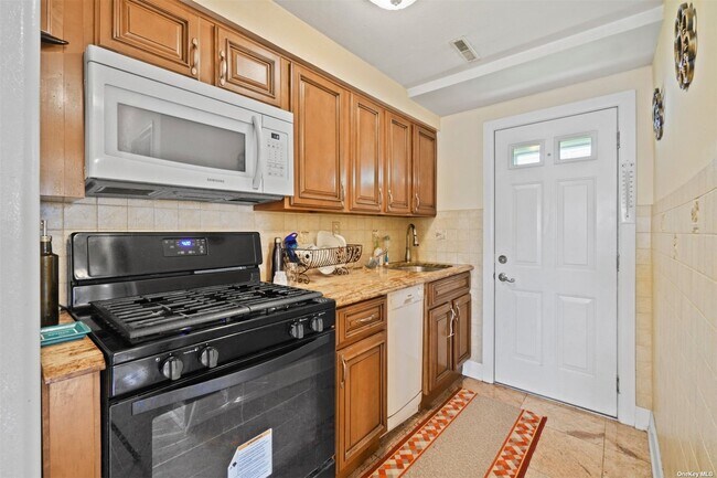 Foto del edificio - 159-12 88th St