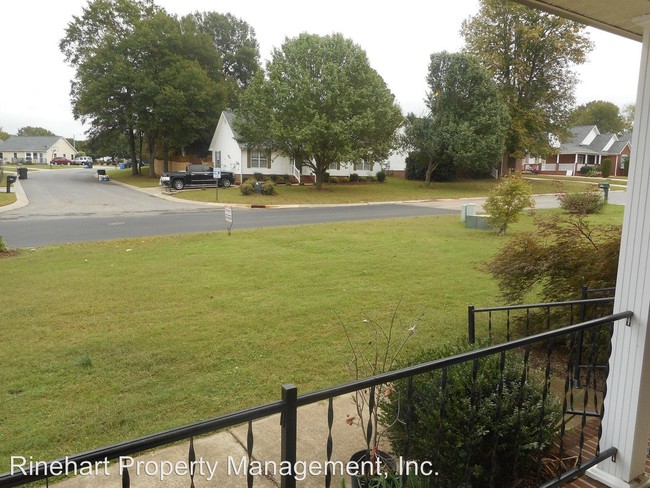 Building Photo - 3 br, 2 bath House - 2029 Bristol Parkway