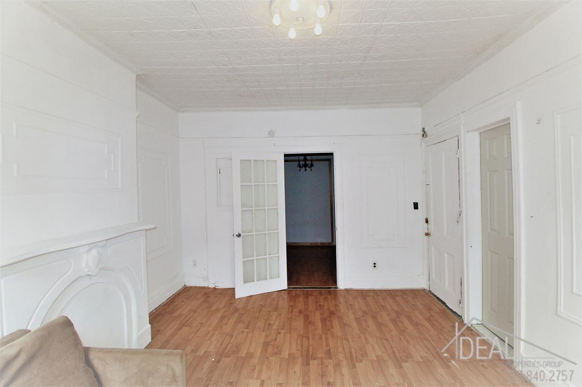 Foto principal - 323 Smith St
