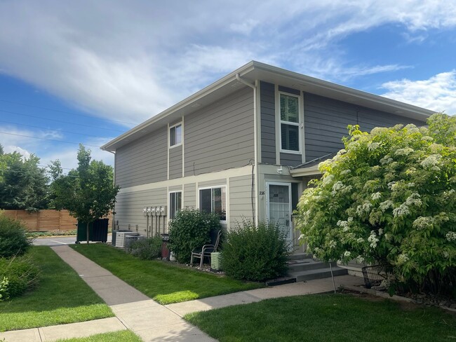 Charming 2-Bed, 2-Bath Condo in Prime Loca... - Charming 2-Bed, 2-Bath Condo in Prime Loca...