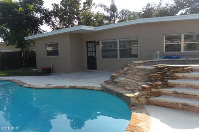 Foto del edificio - 3214 Toasy Dr