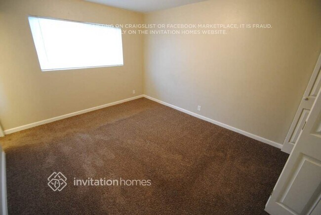 Building Photo - 4214 W Stella Ln