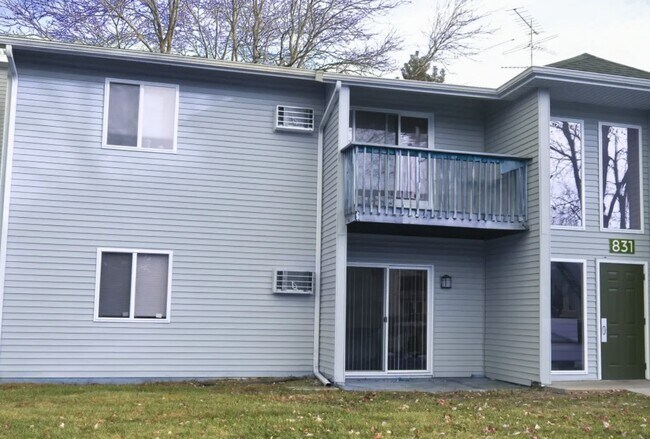 Foto del edificio - 839 S Clinton St