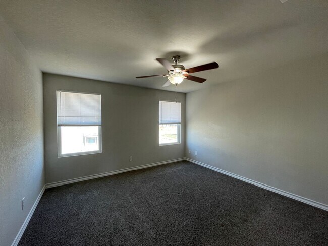 Foto del edificio - Townhome for rent