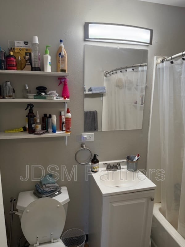 Building Photo - 2187 S Depew St