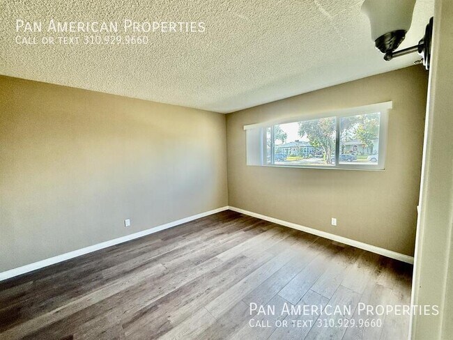 Foto del edificio - 326 S Gerhart Ave
