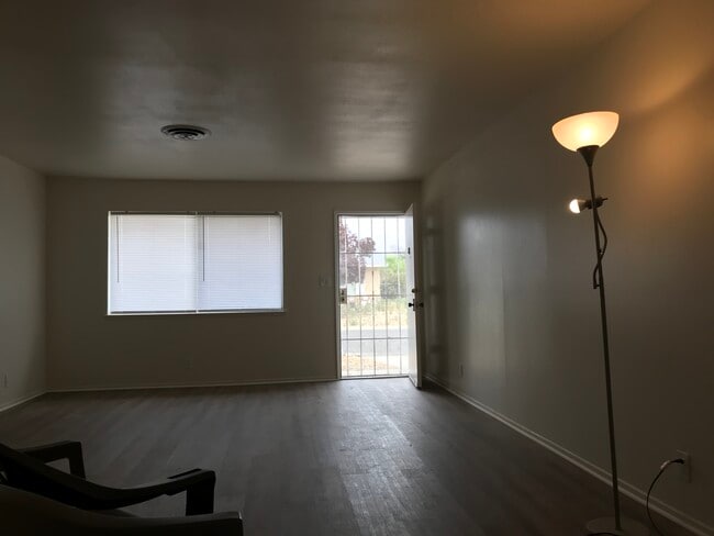 Building Photo - 26123 Anawood Pl