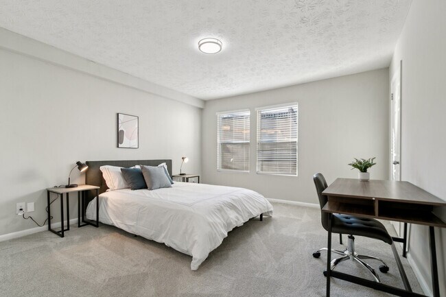 Foto del edificio - 7 7 Pines Ct NW