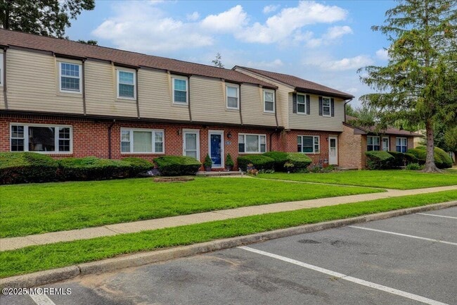Building Photo - 604 Ezara Ct