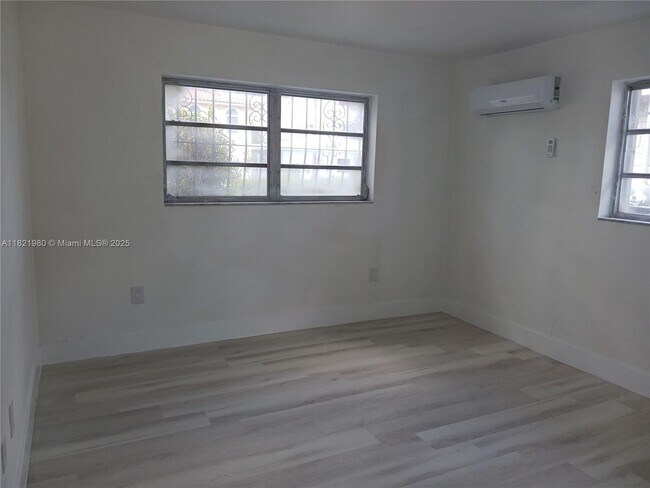 Foto del edificio - 5796 SW 5th St