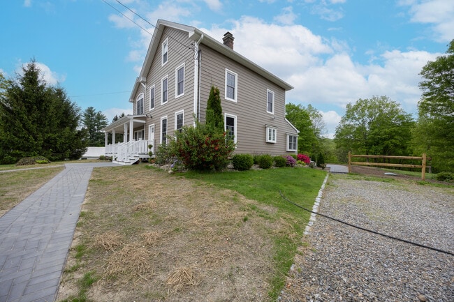 Building Photo - 769 Watertown Rd