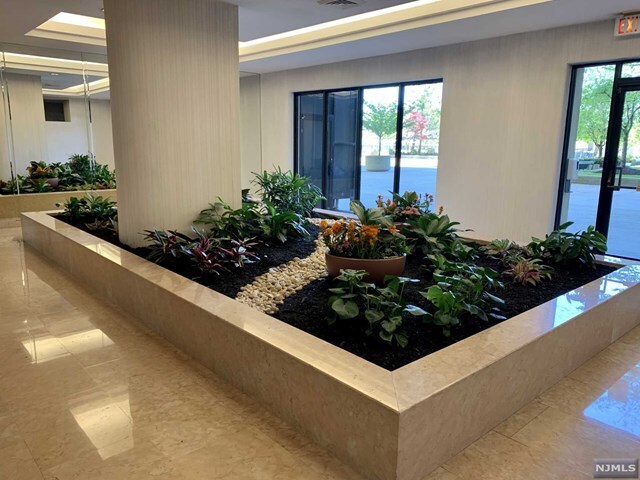 Building Photo - 200 Winston Drive, Unit 1512