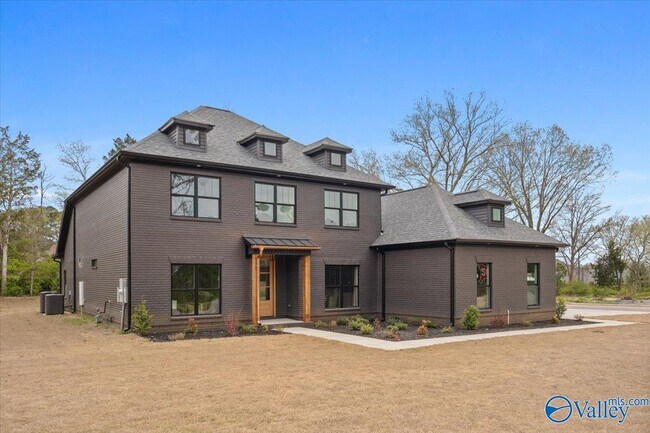 Building Photo - 102 Minden Way
