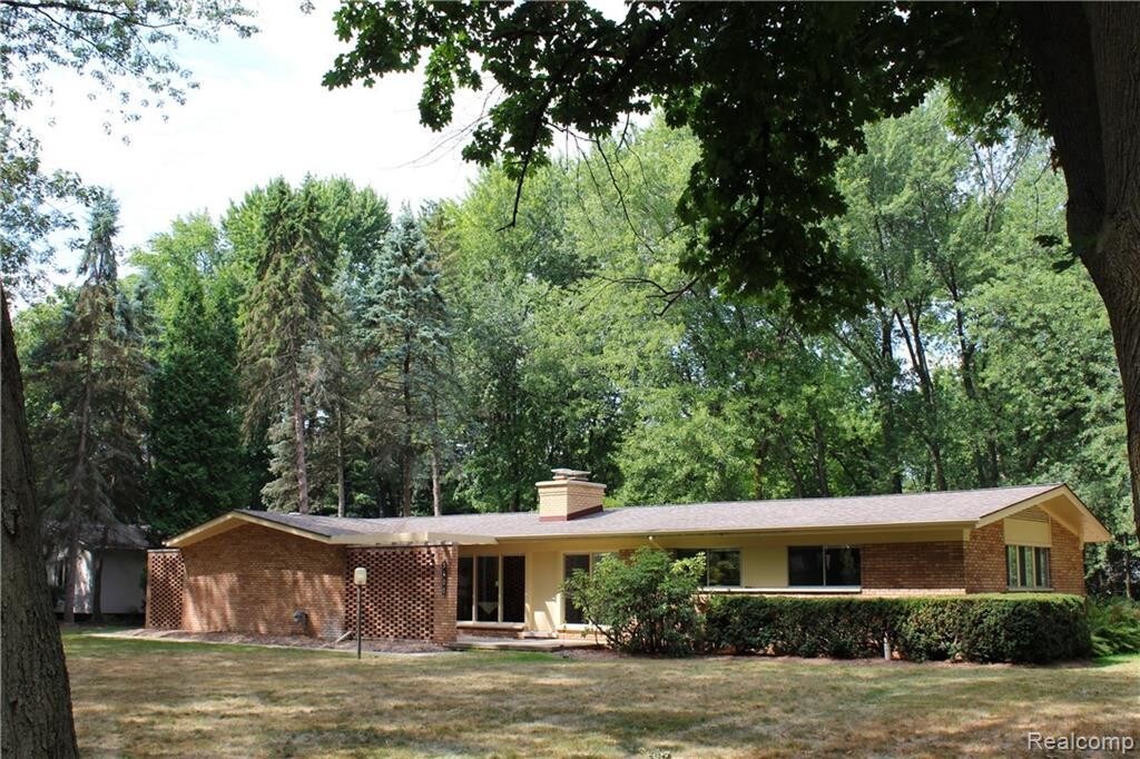 Primary Photo - 5600 Crabtree Rd