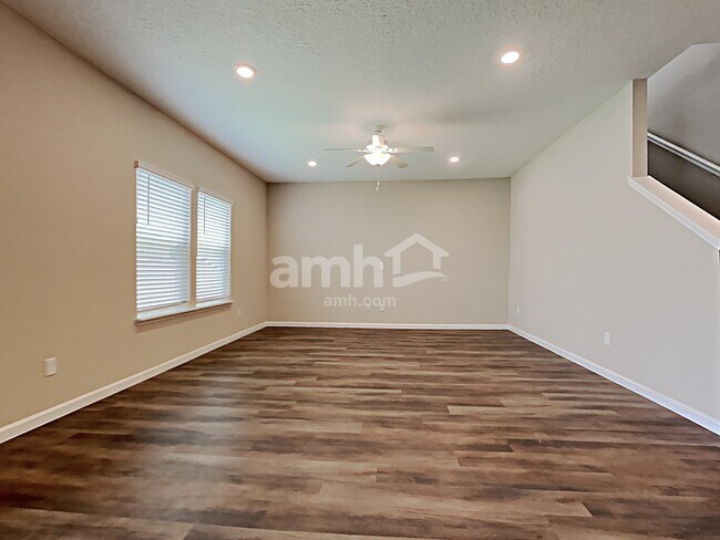 Foto del edificio - 102 Edge Park Trail
