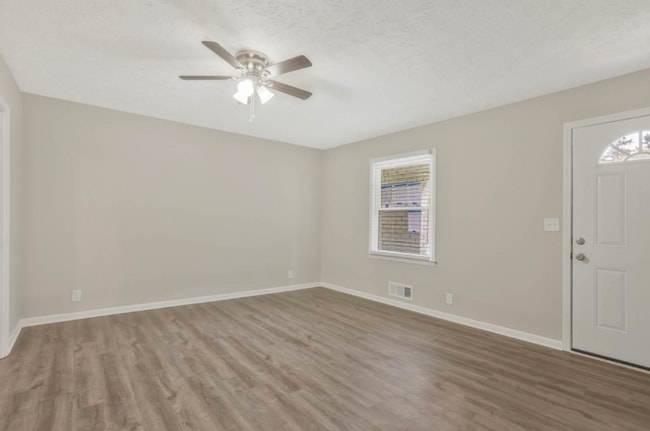 Building Photo - 567 San Pablo Dr