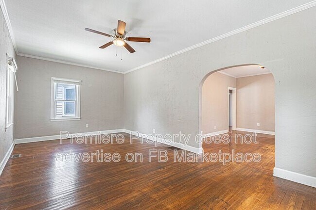 Foto del edificio - 239 S Mill St