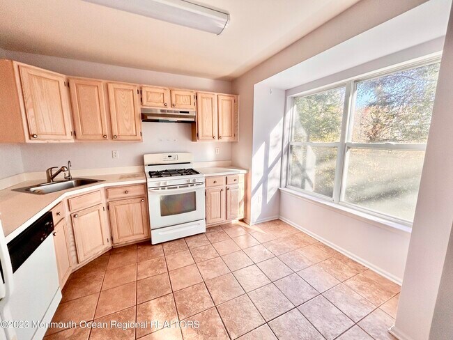 Building Photo - 30 Heron Ct