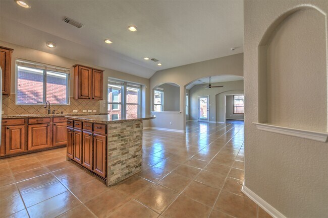 Foto del edificio - 17106 Tupelo Garden Cir
