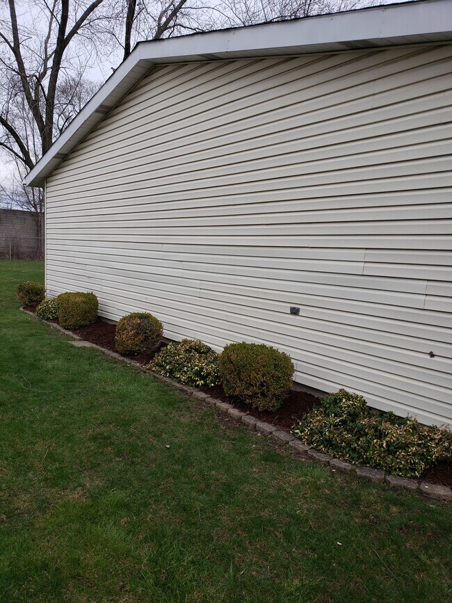 Nice Landscaping - 8016 Wicker Park Dr