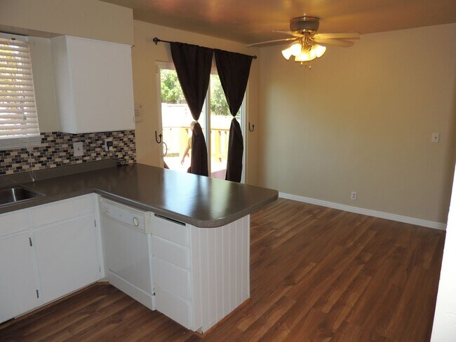 Building Photo - Darling Riverton Home w large yard + attac...