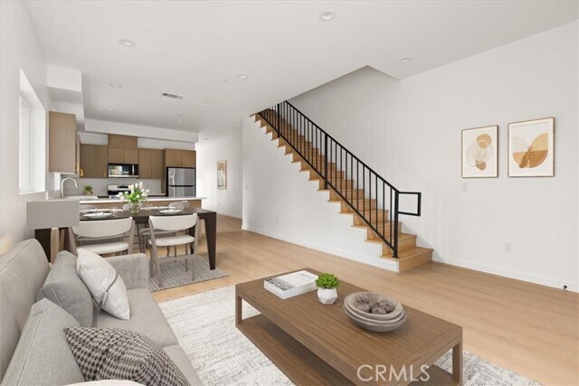 Foto del edificio - 642 E Fairview Blvd