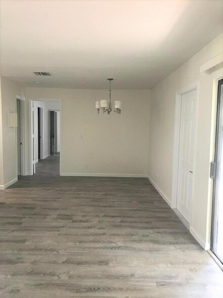 Foto del edificio - 2 Crossings Cir