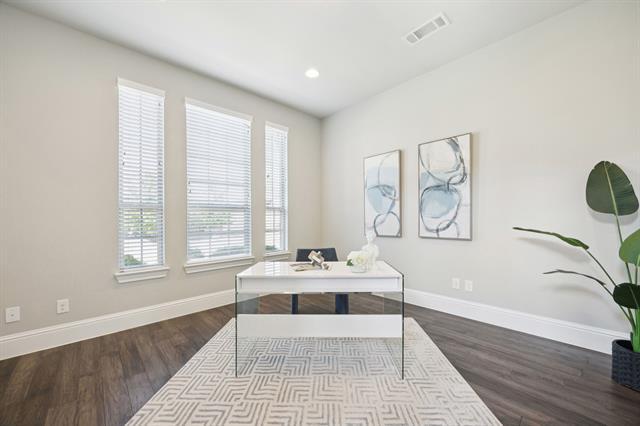 Foto del edificio - 2306 Lamberth Ct