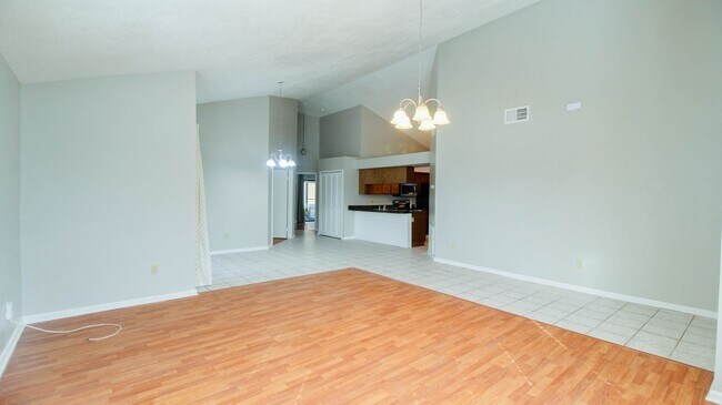 Building Photo - 7090 Villa Estelle Drive