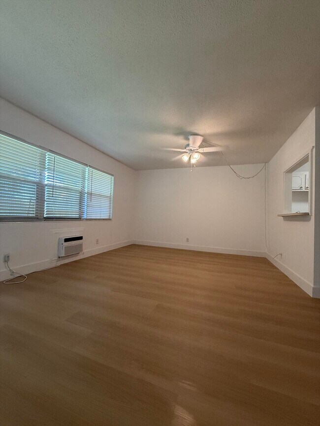 Foto del edificio - 63 Norwich C