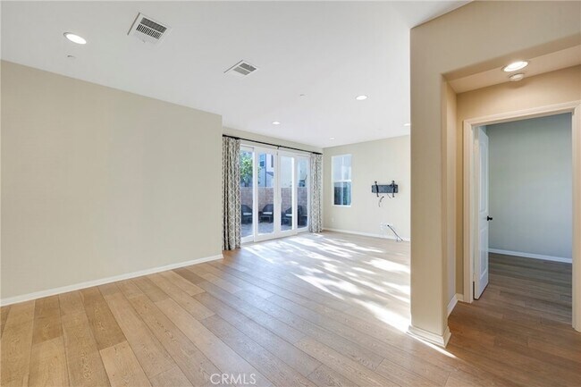 Building Photo - 441 Aera Court