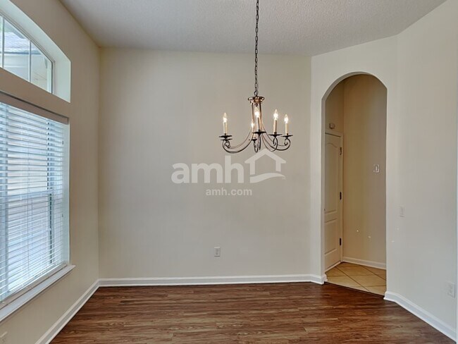 Building Photo - 2532 Creekfront Dr