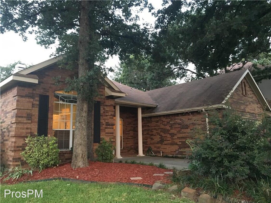Primary Photo - 4 br, 2 bath House - 3505 Oak Bend Dr.