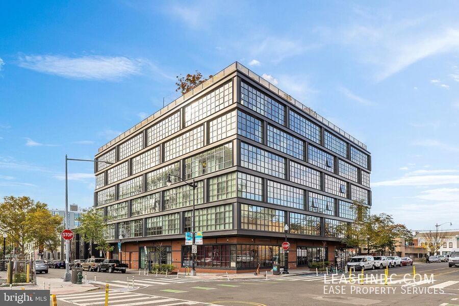 Primary Photo - 2030 8th St NW