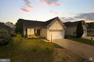 Building Photo - 17075 Four Seasons Dr