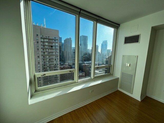 Building Photo - 33 W Ontario St