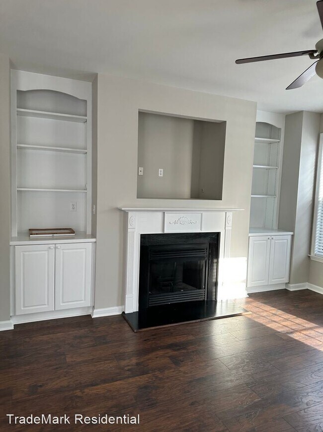 Building Photo - 3 br, 2.5 bath House - 2412 Sapphire Valle...