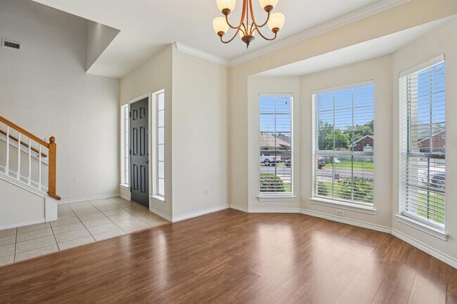 Foto del edificio - 16822 Bailey Jean Dr