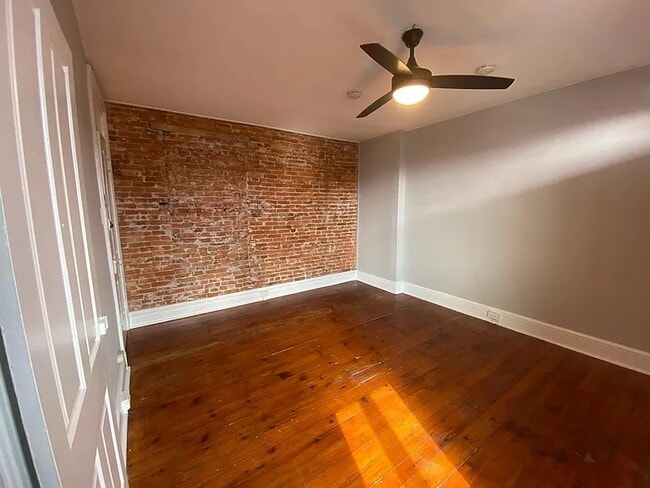 Building Photo - 130 N 3rd St
