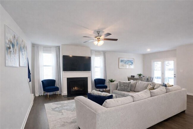 Building Photo - 182 Woodhouse Cir