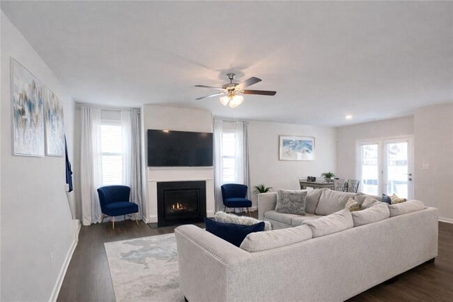 Foto del edificio - 182 Woodhouse Cir