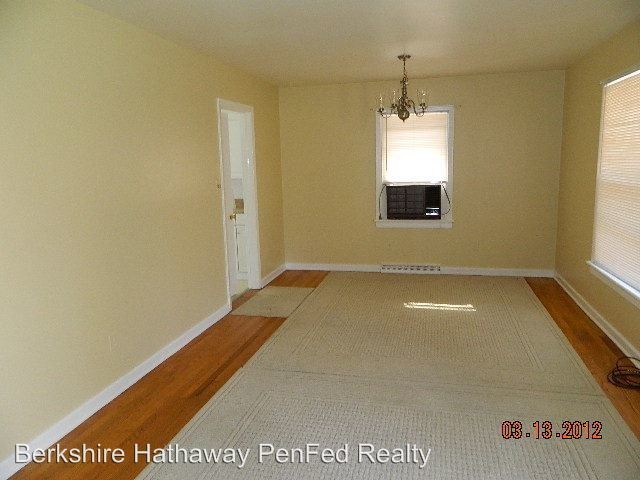 Building Photo - 2 br, 1 bath House - 2201 Marroit Road