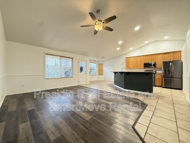 Building Photo - 6248 S High Bluff Dr